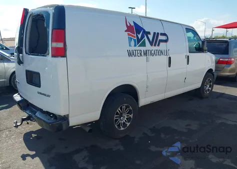 2006 Chevrolet Express G1500 from USA, damaged, VIN 1GCFG15X761238996